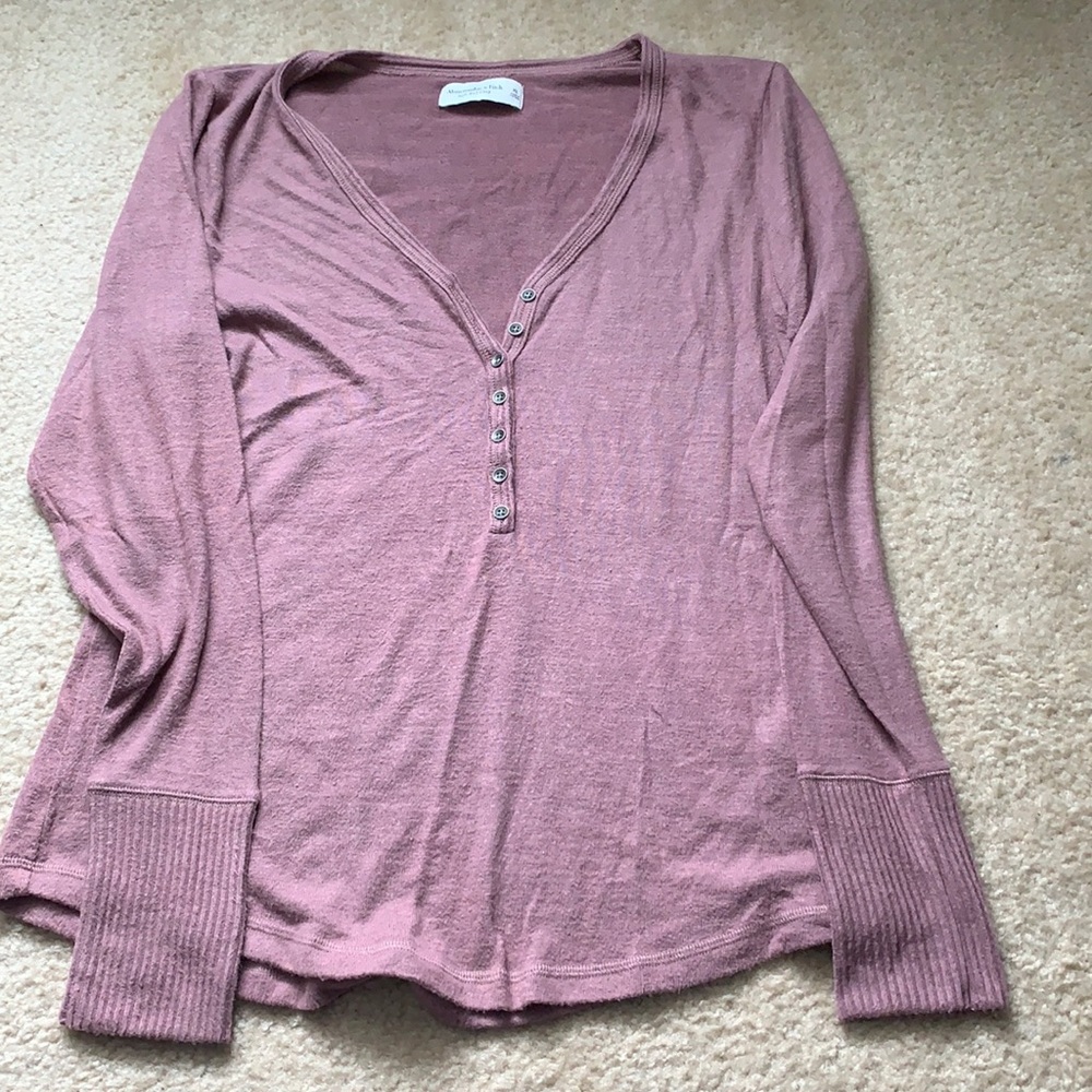 Abercrombie & Fitch soft lightweight sweater